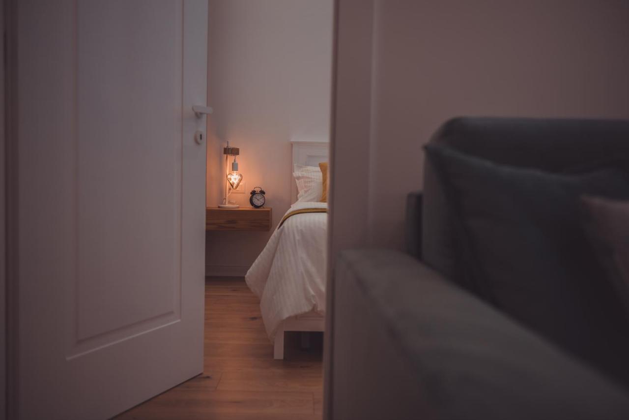 Tam Centre Luxury Serviced Apartments Tirana Esterno foto