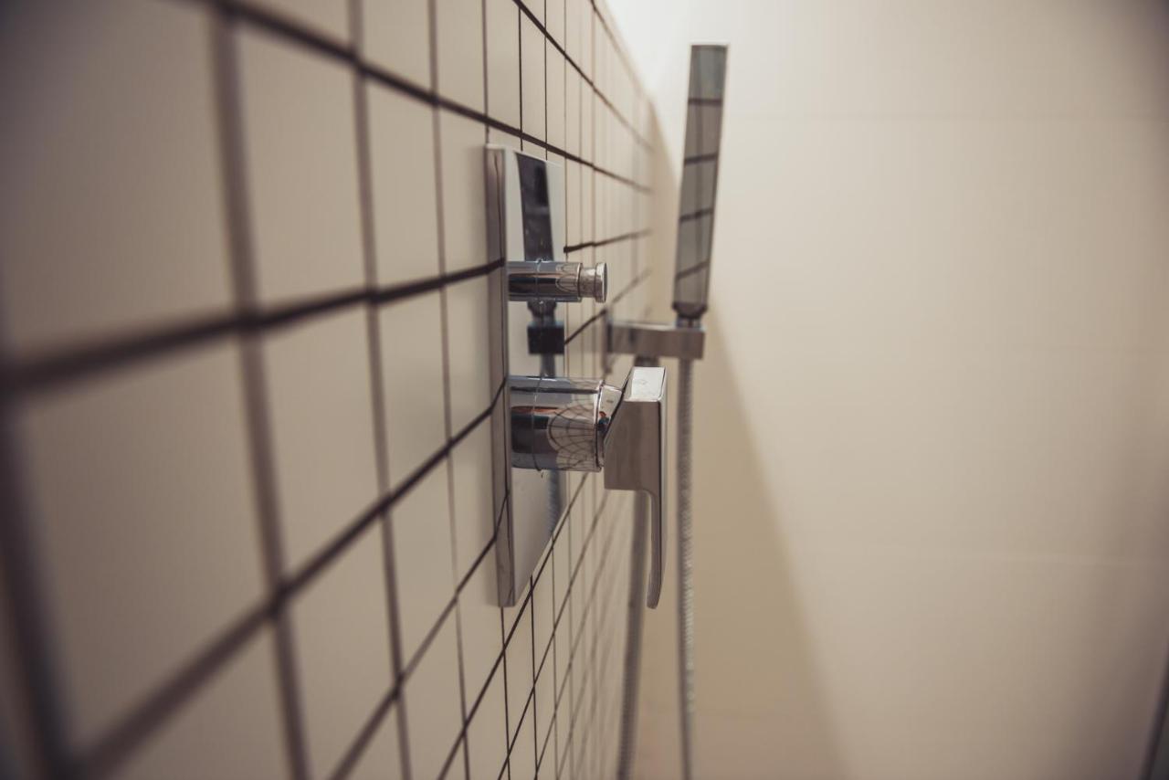 Tam Centre Luxury Serviced Apartments Tirana Esterno foto