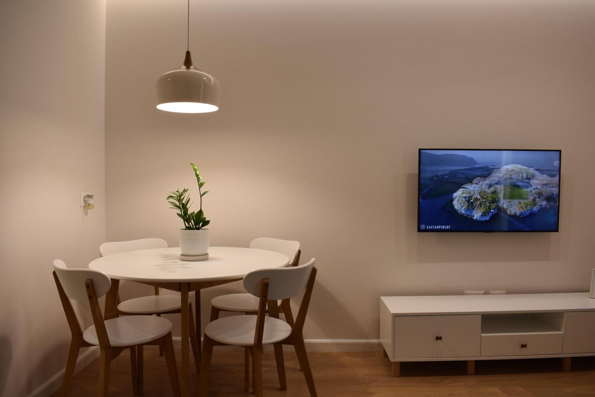 Tam Centre Luxury Serviced Apartments Tirana Esterno foto